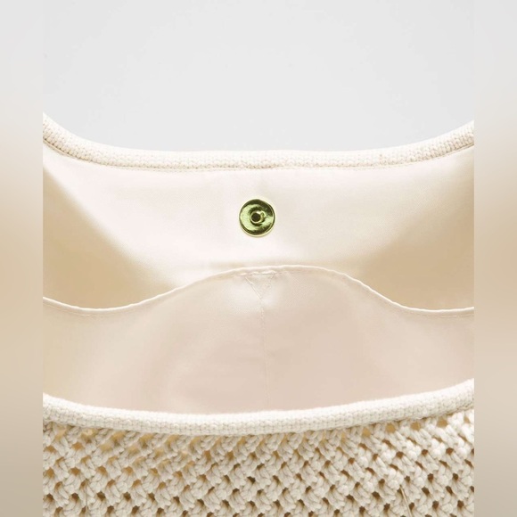 🤍 NWOT Lululemon Cotton Crochet Shoulder Bag 7L Light Ivory - Picture 4 of 11